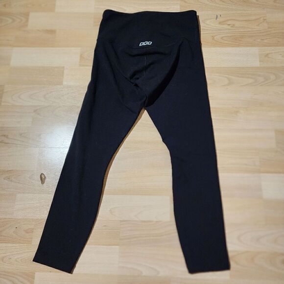 LORNA JANE crops - Picture 3 of 3